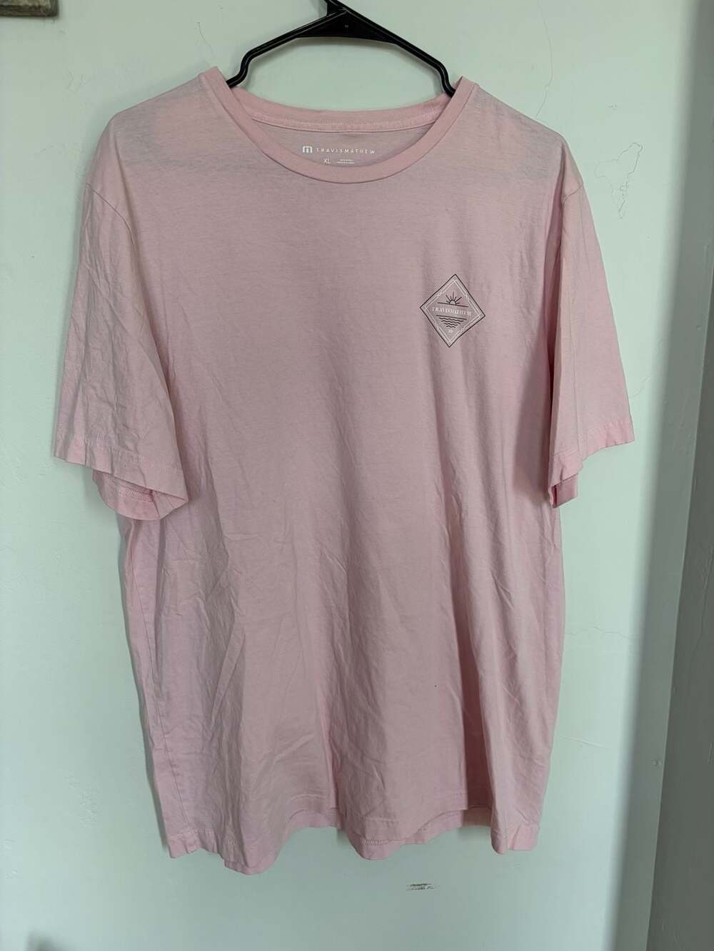 TRAVIS MATHEW MENS DUSTY SAND T SHIRT SIZE 2XL NWT